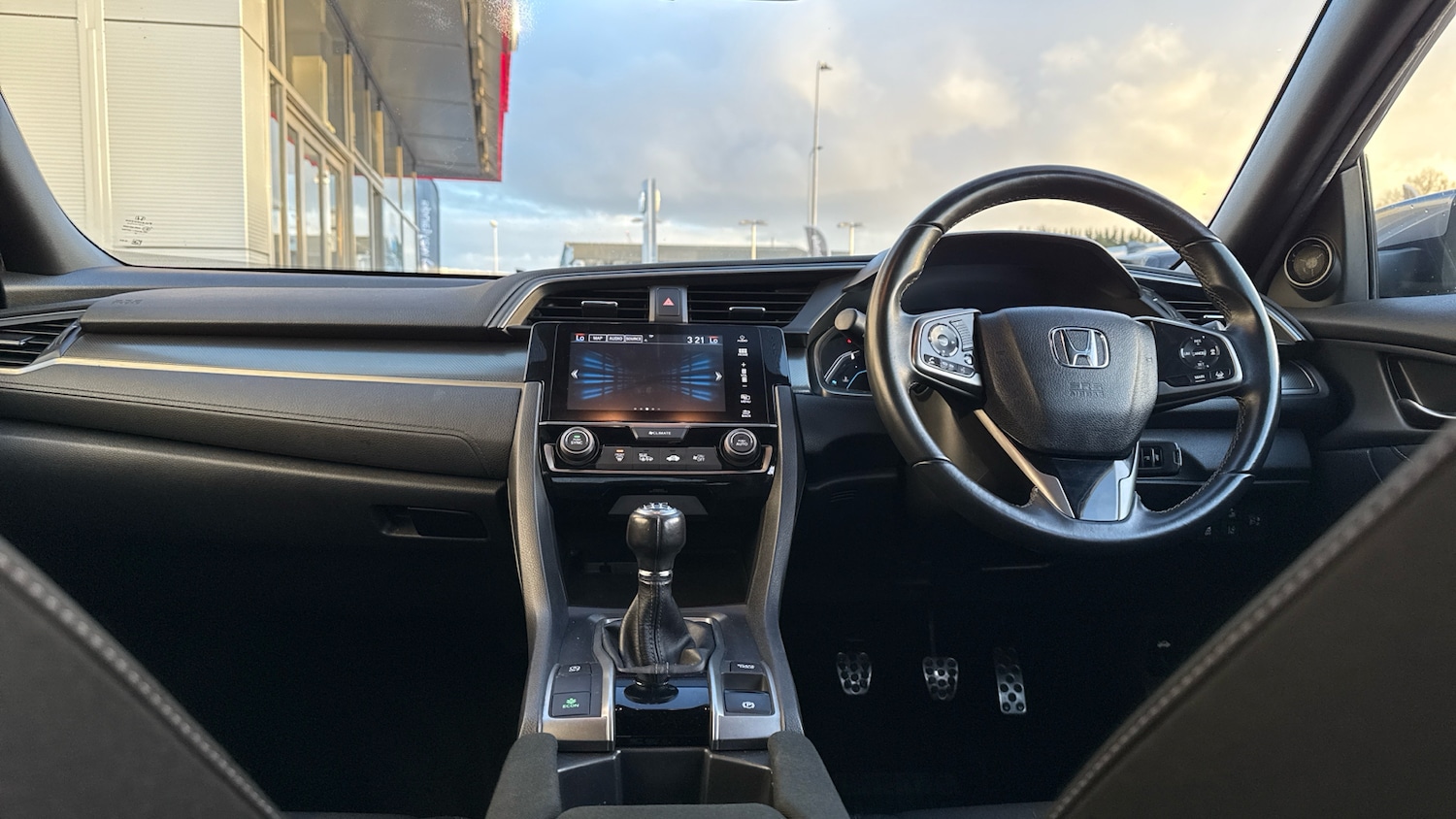 Used Honda Civic 2018 for sale - 77170569: Photo 51