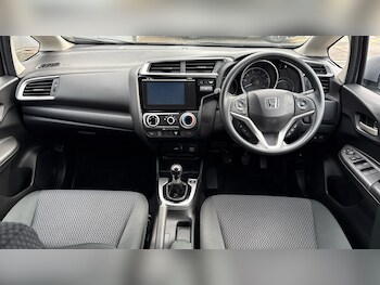 Used Honda Jazz 2018 for sale - 76567922: Photo