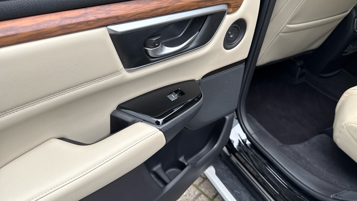 Used Honda CR-V 2019 for sale - 76176357: Photo 24