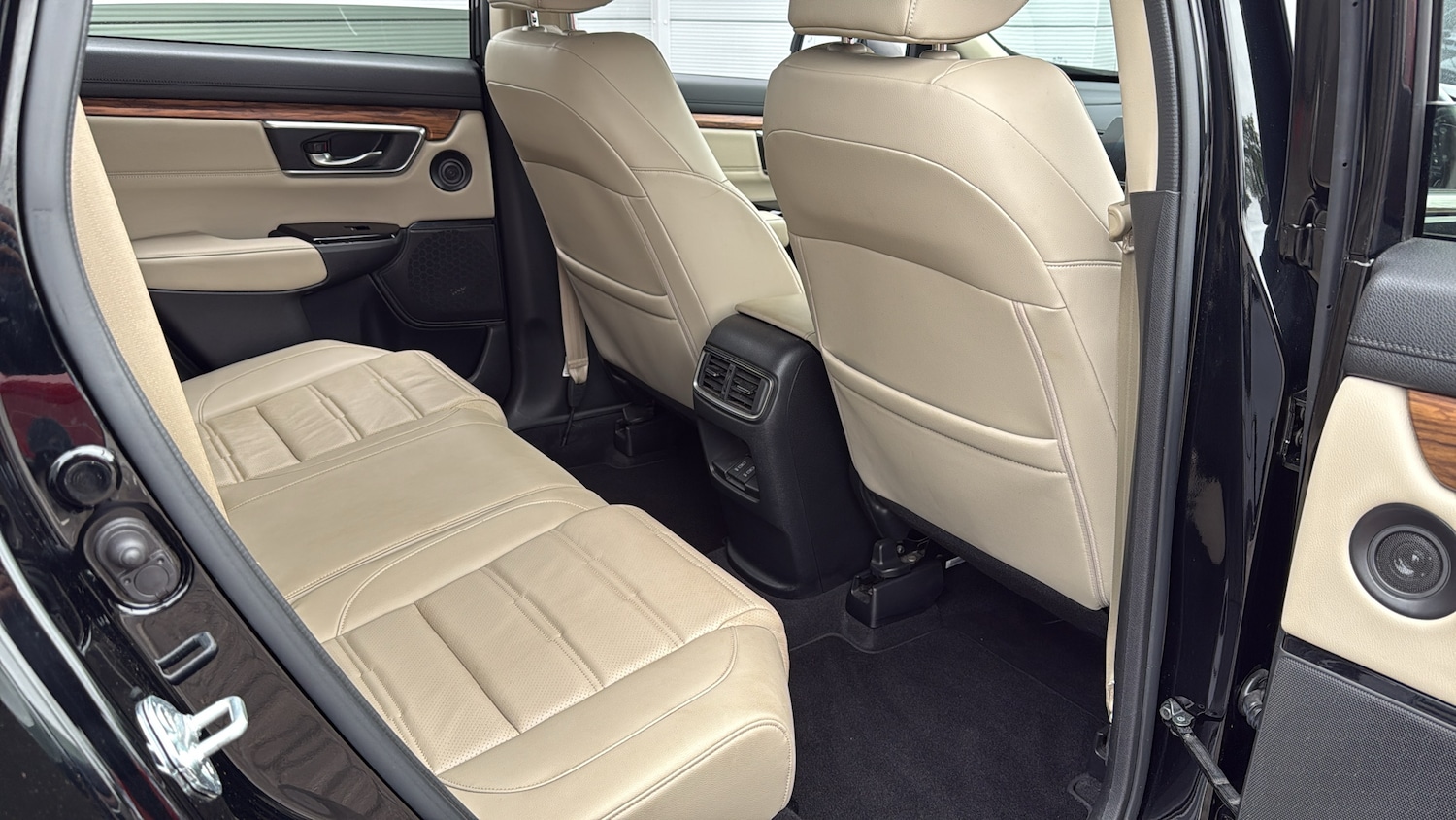 Used Honda CR-V 2019 for sale - 76176357: Photo 4