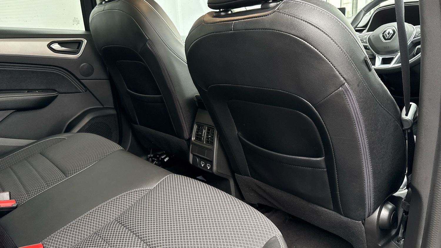 Used Renault Arkana 2023 for sale - 77079211: Photo 42