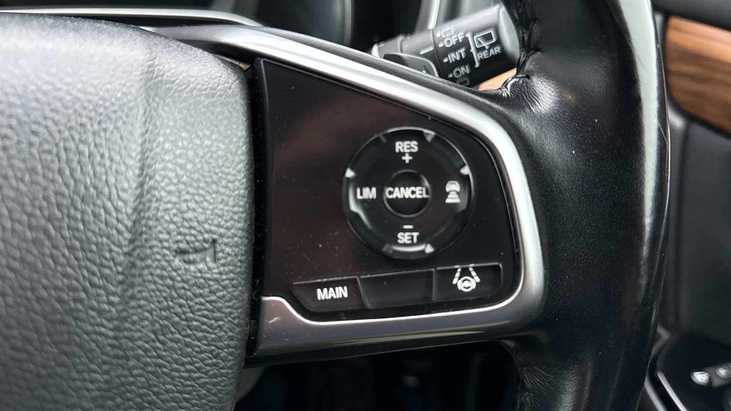 Used Honda CR-V 2020 for sale - 76507515: Photo 17