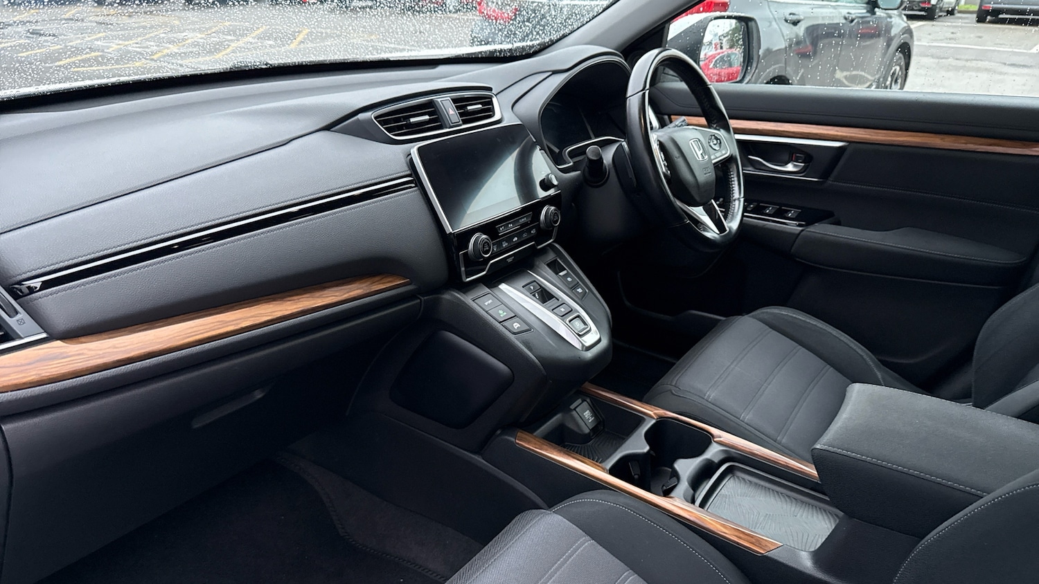 Used Honda CR-V 2020 for sale - 76507515: Photo 2