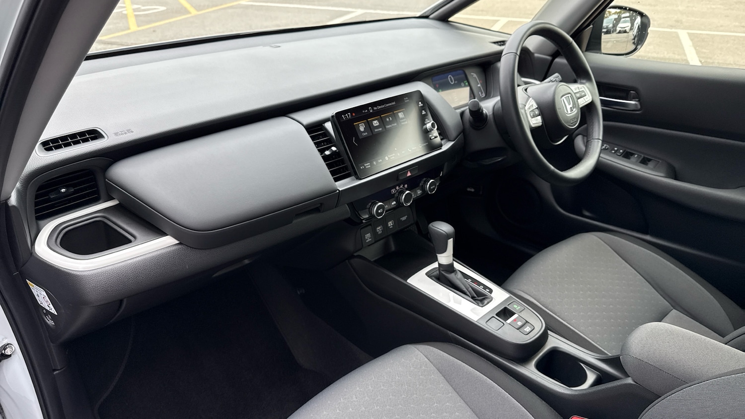 Used Honda Jazz 2024 for sale - 76328043: Photo 2