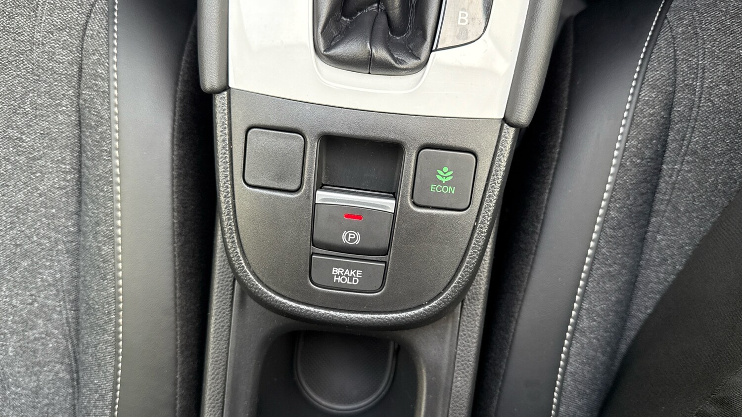 Used Honda Jazz 2024 for sale - 76328332: Photo 32