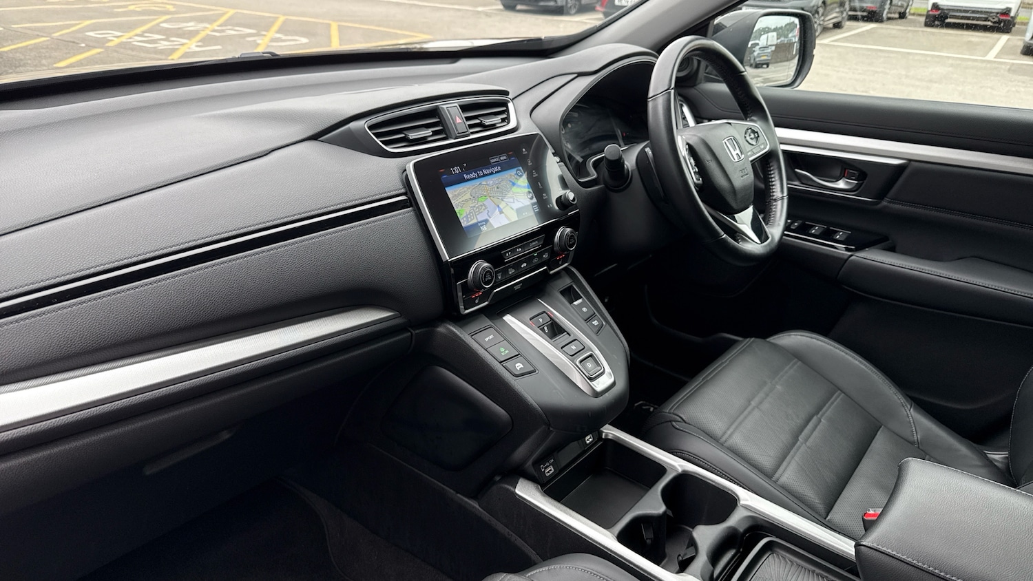 Used Honda CR-V 2023 for sale - 76196120: Photo 2