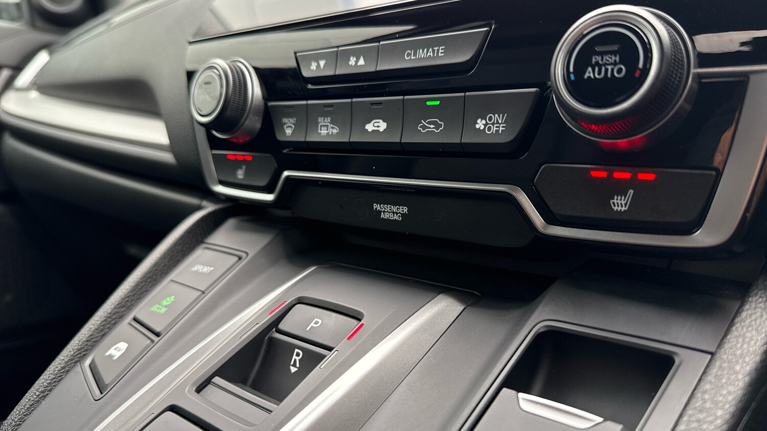 Used Honda CR-V 2023 for sale - 76196120: Photo 26