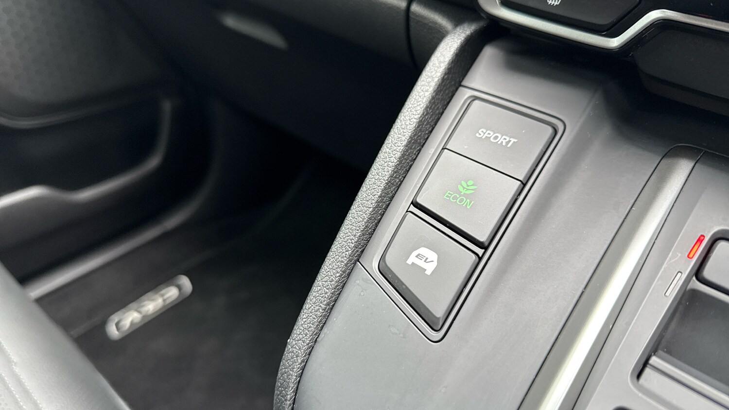 Used Honda CR-V 2023 for sale - 76196120: Photo 31