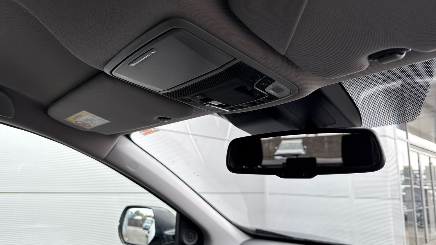 Used Honda CR-V 2023 for sale - 76196120: Photo 32