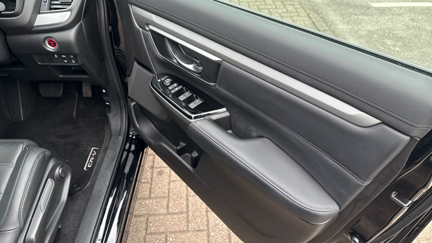 Used Honda CR-V 2023 for sale - 76196120: Photo 37