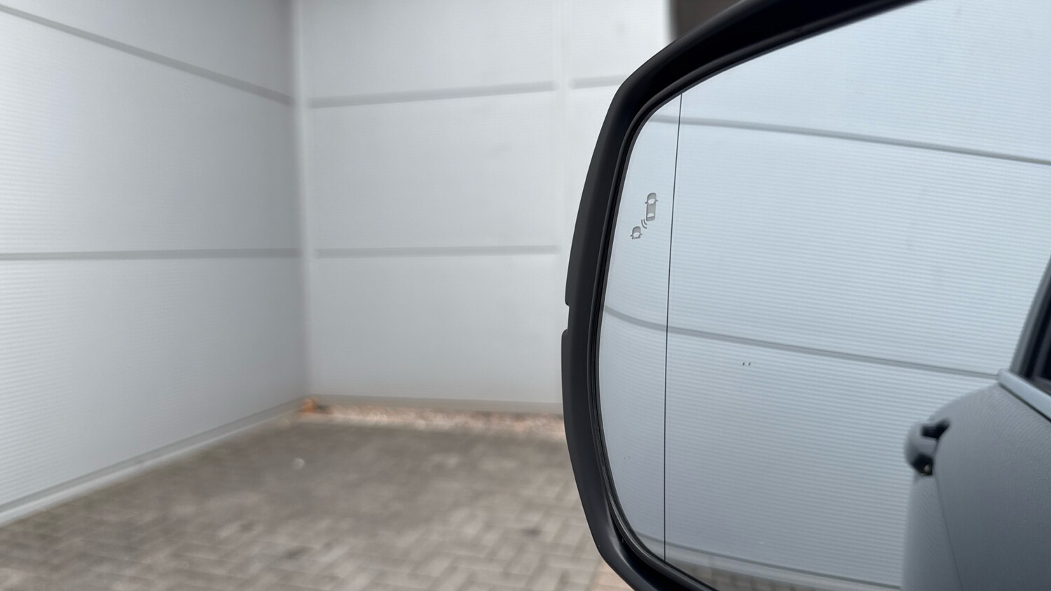 Used Honda CR-V 2023 for sale - 76196120: Photo 45