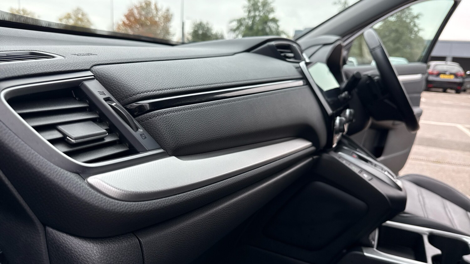 Used Honda CR-V 2023 for sale - 76196120: Photo 46