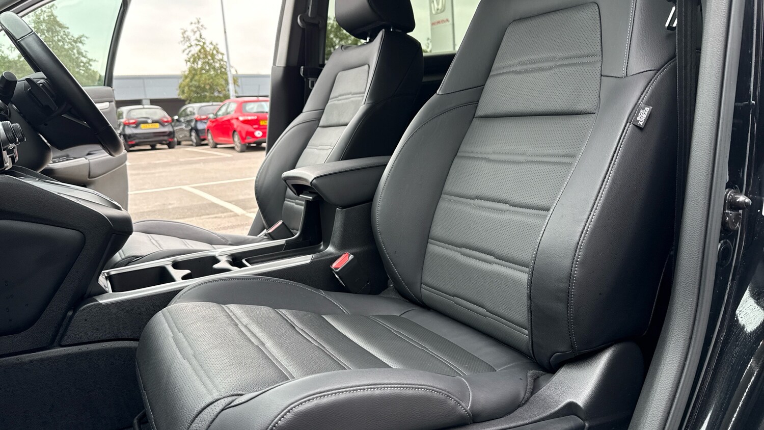 Used Honda CR-V 2023 for sale - 76196120: Photo 47