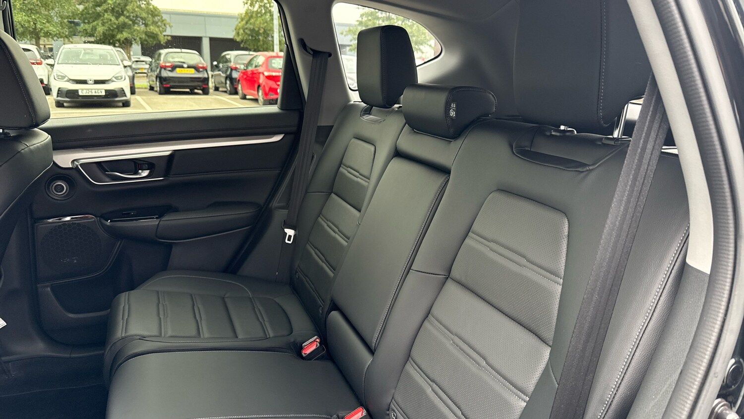 Used Honda CR-V 2023 for sale - 76196120: Photo 8