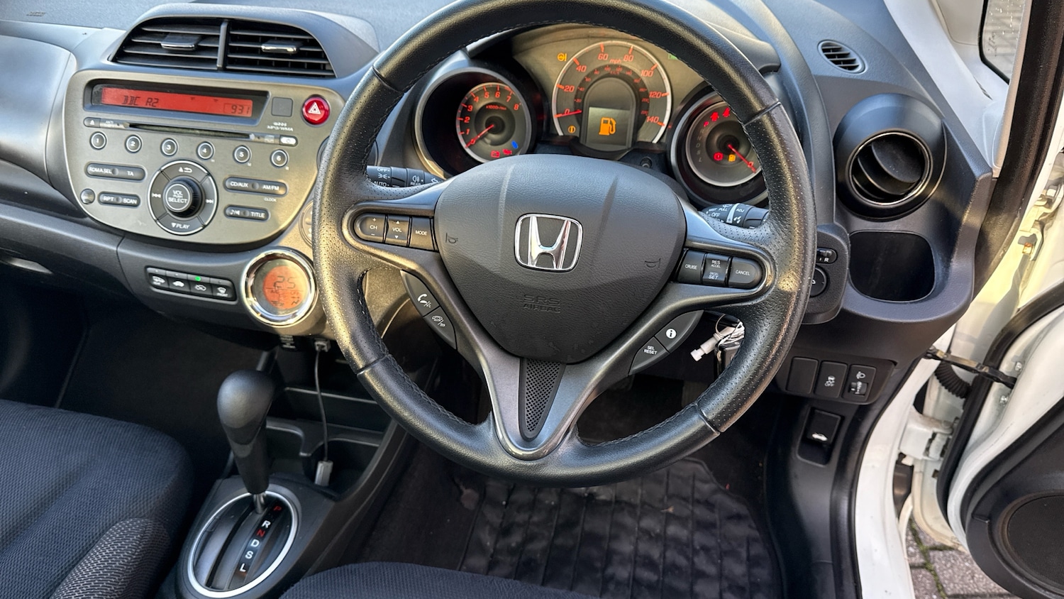 Used Honda Jazz 2015 for sale - 77137687: Photo 19