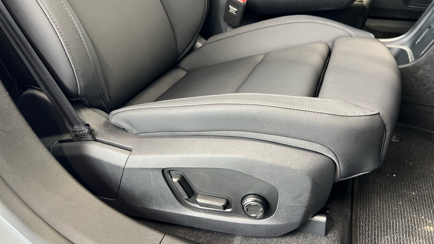 Used Polestar Polestar 4 2025 for sale - 76722333: Photo 40