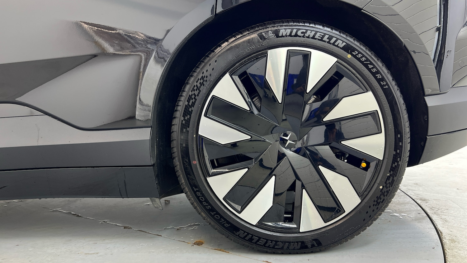 Used Polestar Polestar 4 2025 for sale - 76901485: Photo 27