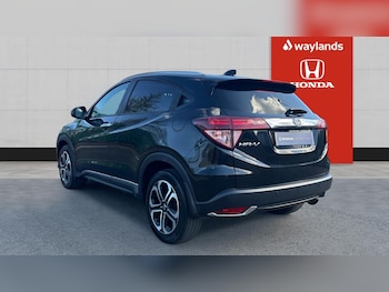 Used Honda HR-V 2017 for sale - 77786159: Photo