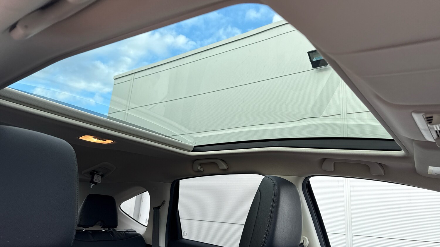 Used Honda CR-V 2017 for sale - 77339433: Photo 34