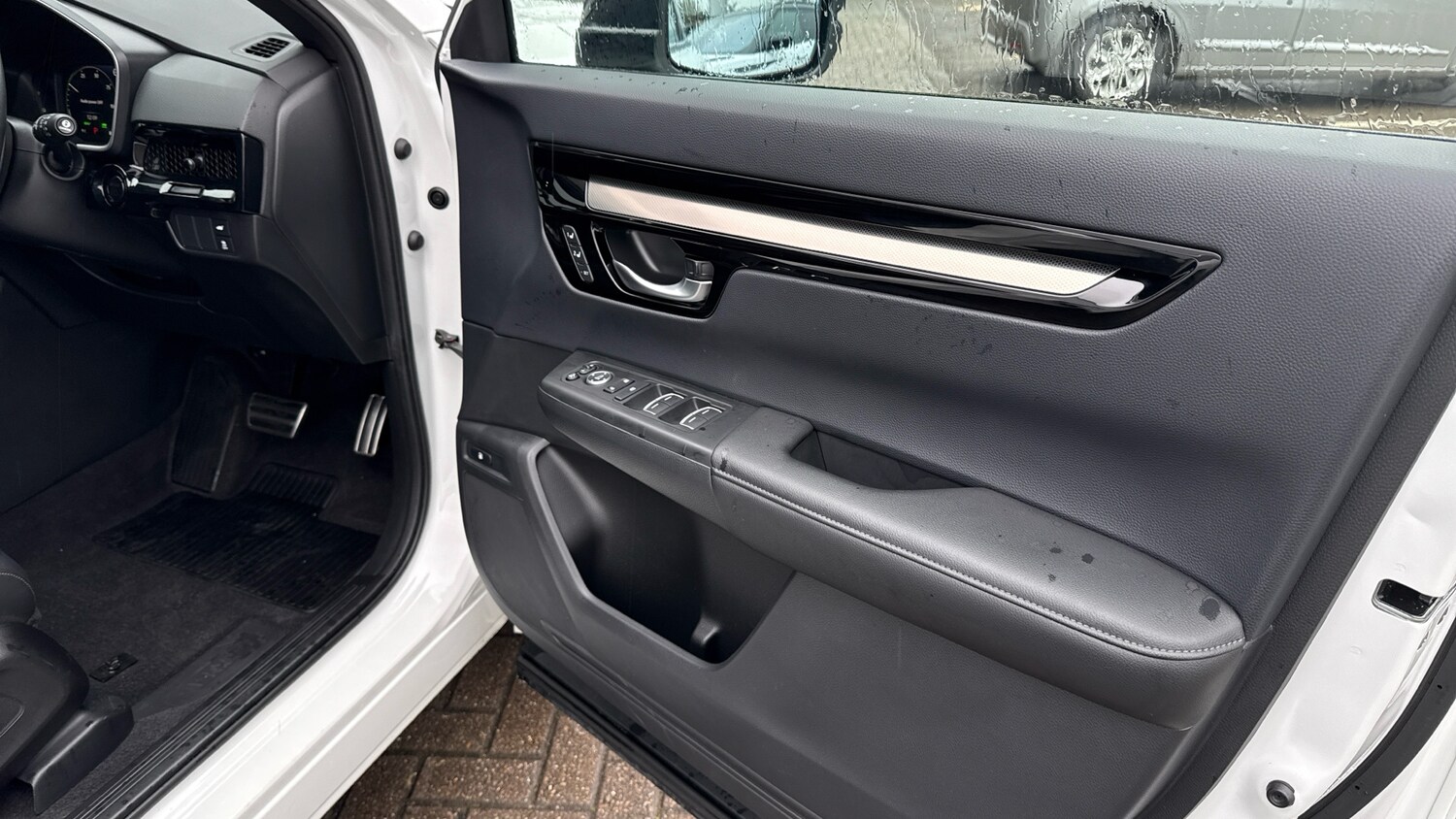 Used Honda CR-V 2023 for sale - 76780224: Photo 15