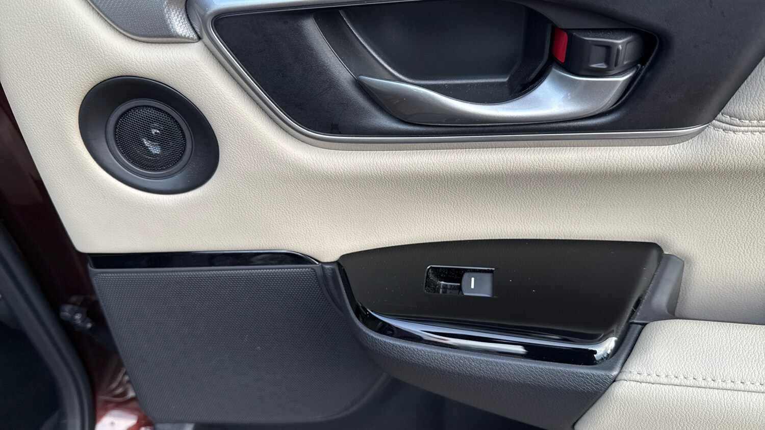 Used Honda CR-V 2023 for sale - 76428136: Photo 32