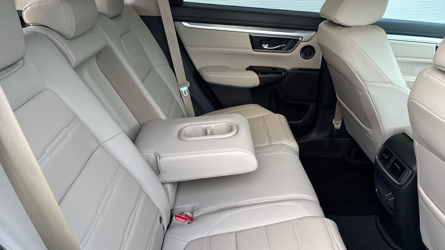 Used Honda CR-V 2023 for sale - 76428136: Photo 53