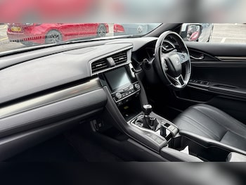 Used Honda Civic 2018 for sale - 76379485: Photo