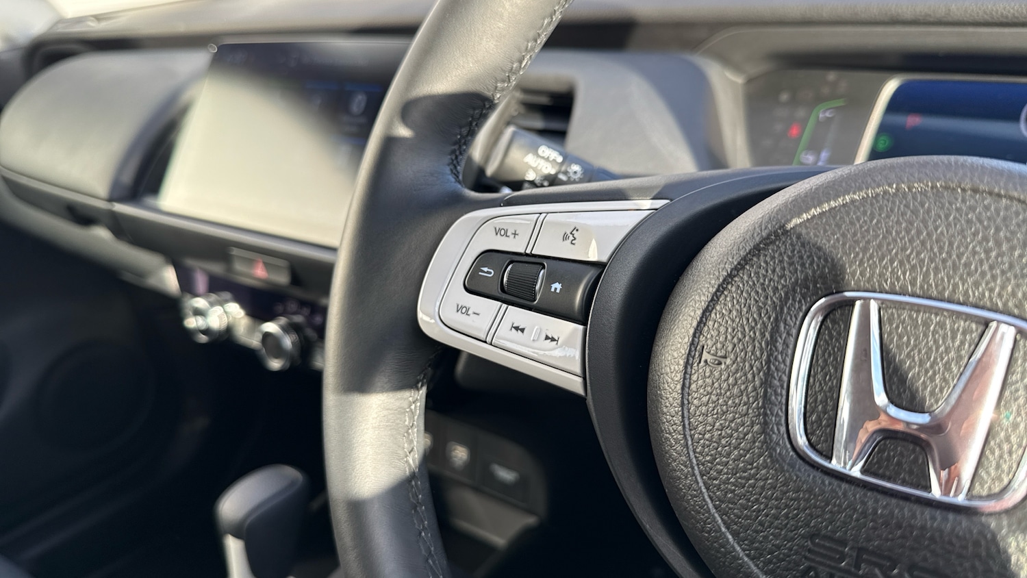 Used Honda Jazz 2024 for sale - 76379520: Photo 27