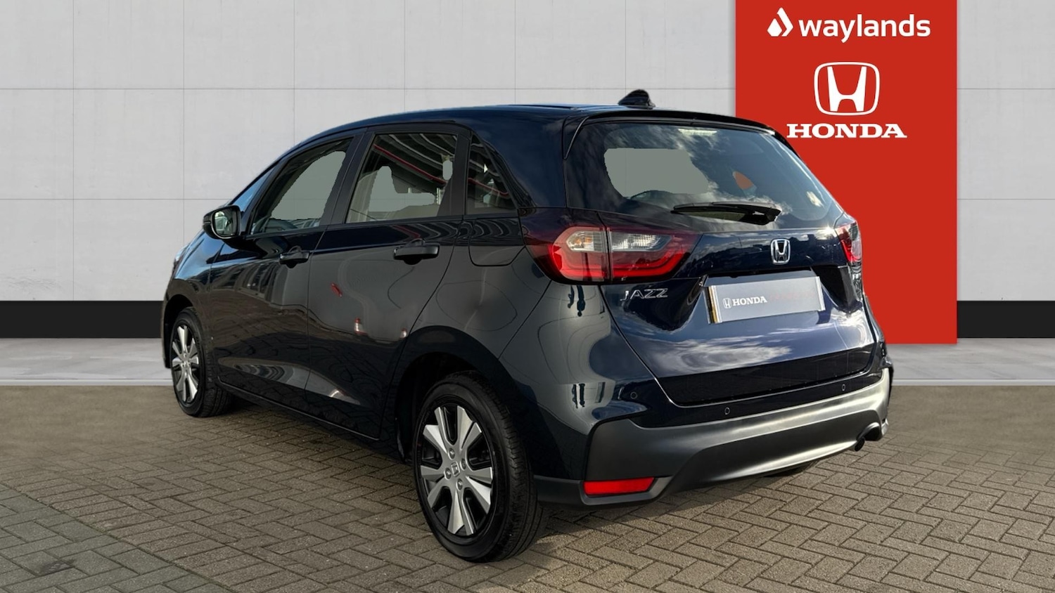 Used Honda Jazz 2024 for sale - 76379520: Photo 3