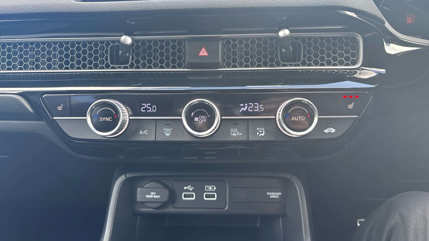 Used Honda Civic 2024 for sale - 78009060: Photo 32