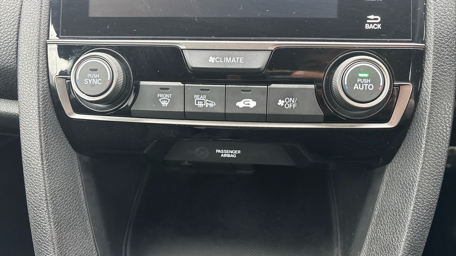 Used Honda Civic 2019 for sale - 77678820: Photo 30