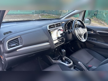 Used Honda Jazz 2017 for sale - 77210253: Photo