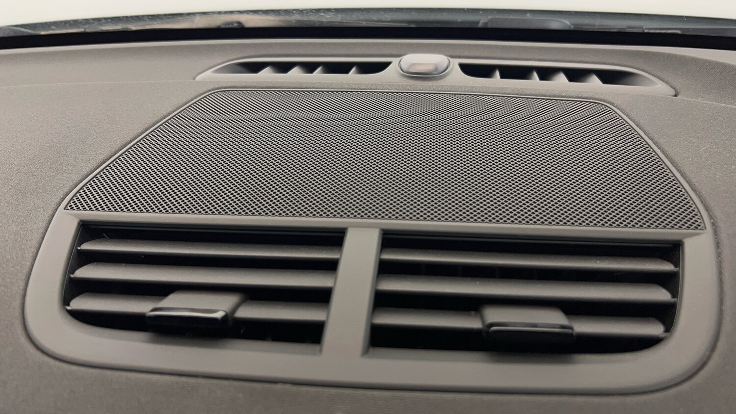 Used Polestar Polestar 2 2024 for sale - 76079024: Photo 24