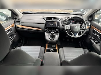 Used Honda CR-V 2019 for sale - 76140186: Photo