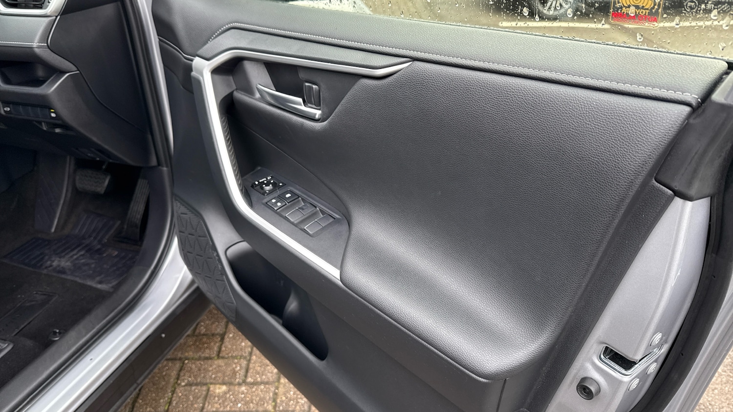 Used Toyota RAV4 2019 for sale - 76984163: Photo 15