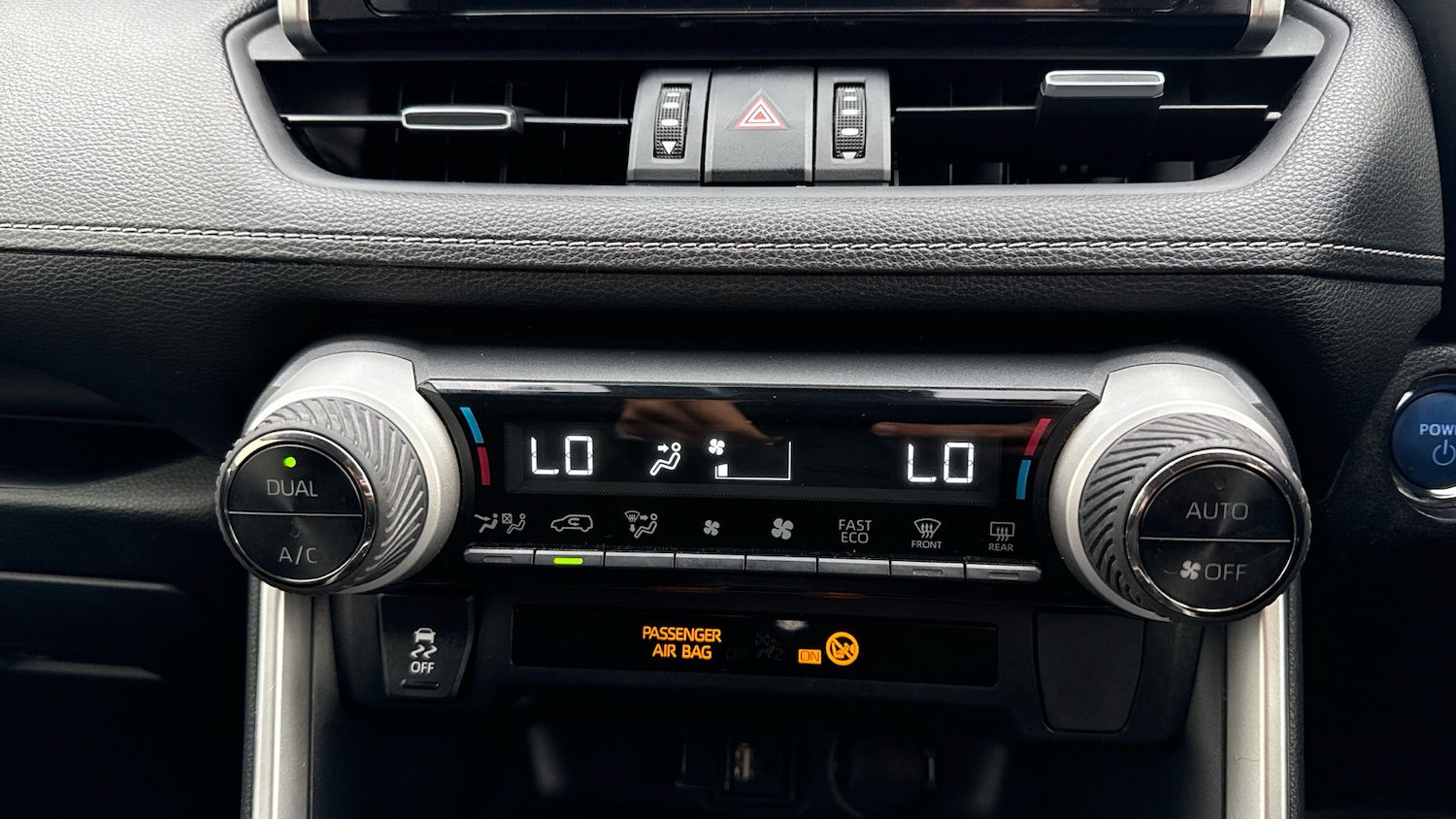 Used Toyota RAV4 2019 for sale - 76984163: Photo 26