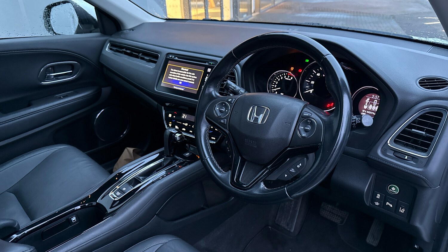 Used Honda HR-V 2018 for sale - 76856431: Photo 19