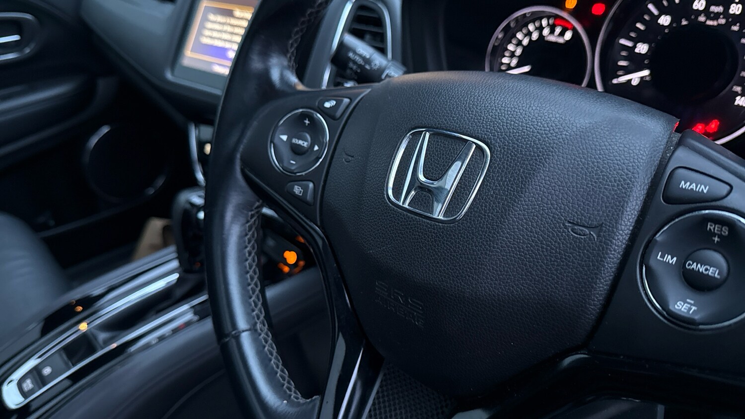 Used Honda HR-V 2018 for sale - 76856431: Photo 21