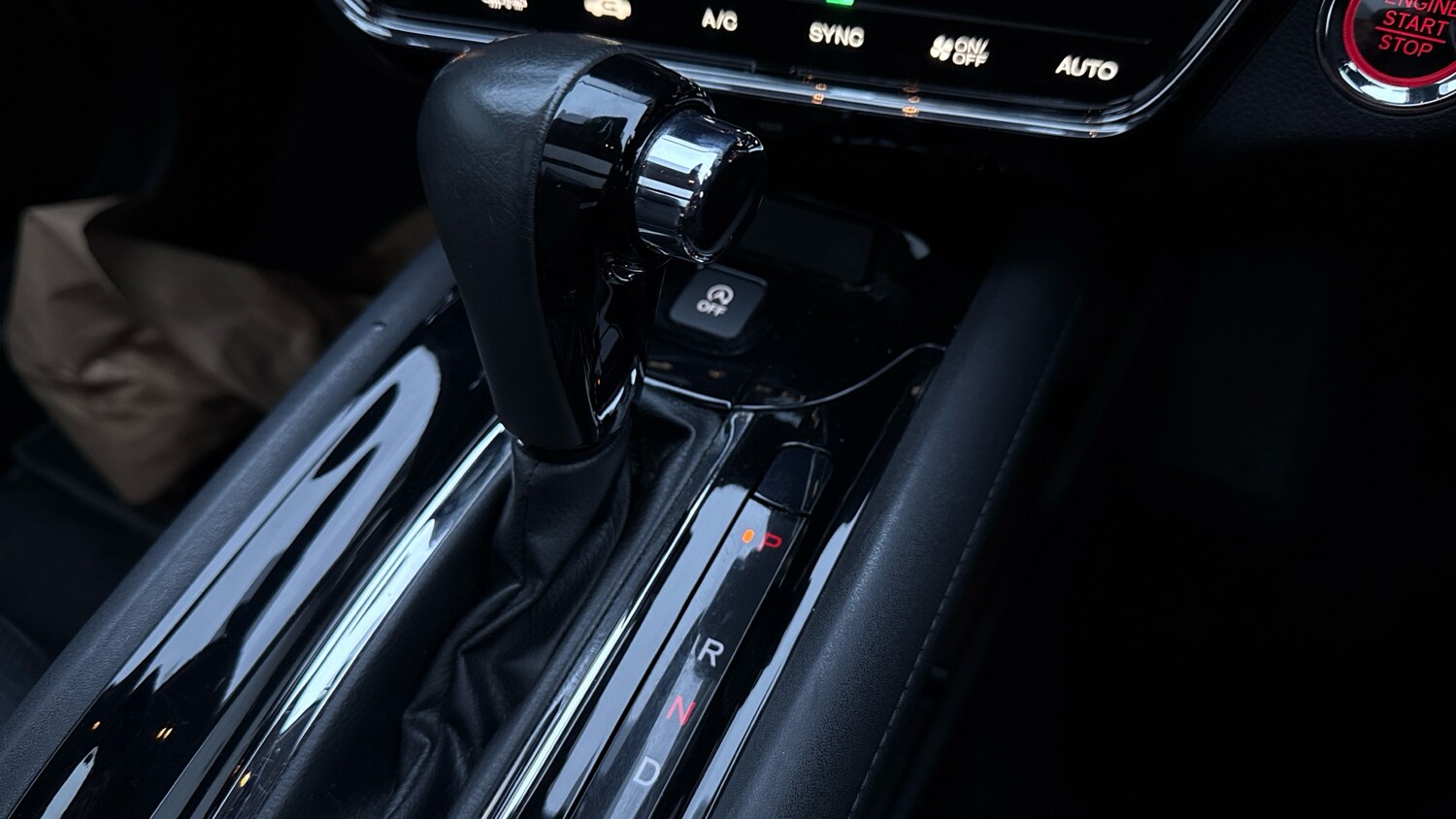 Used Honda HR-V 2018 for sale - 76856431: Photo 28