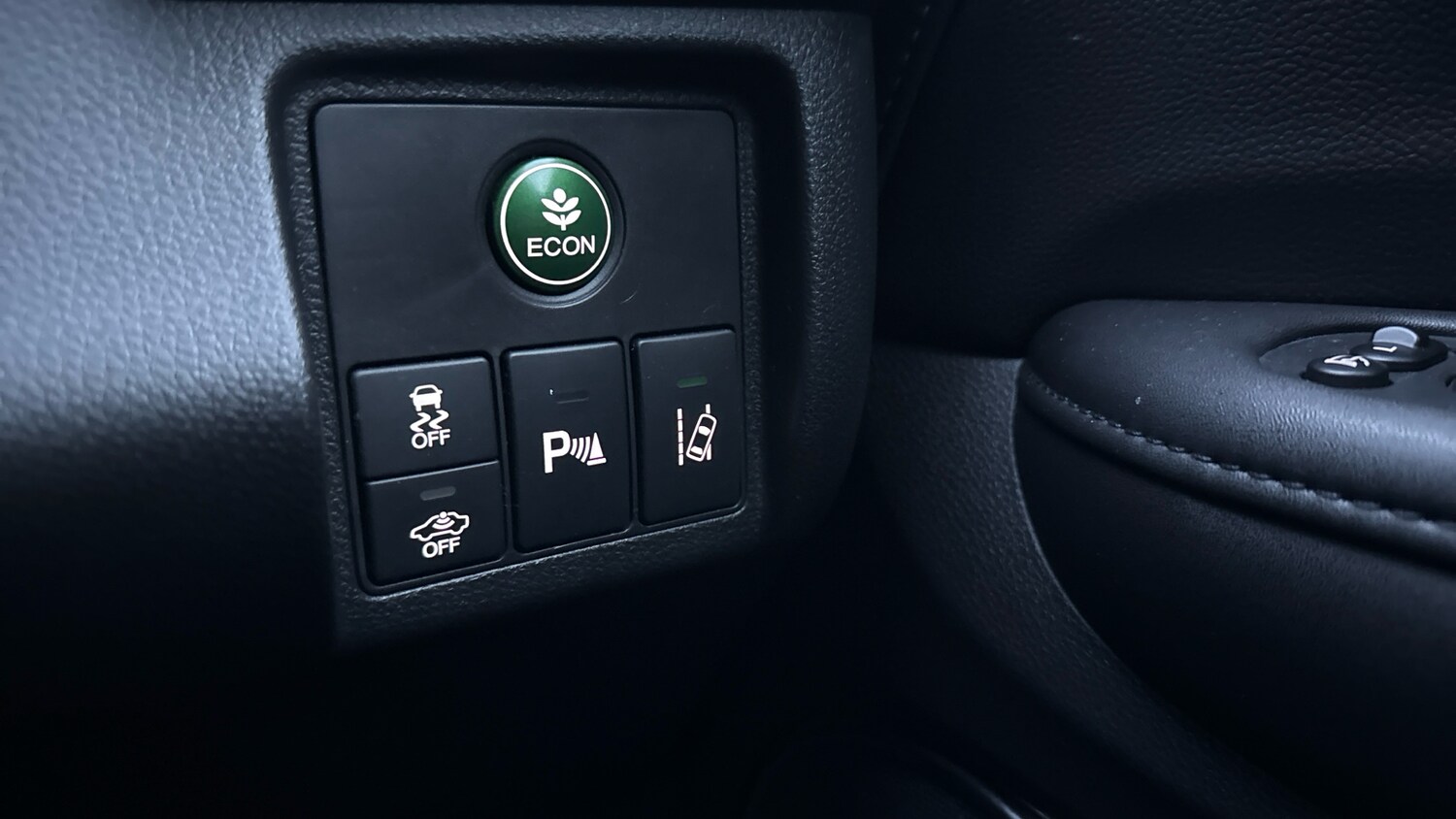 Used Honda HR-V 2018 for sale - 76856431: Photo 31