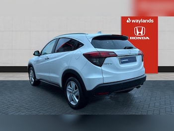Used Honda HR-V 2018 for sale - 76856431: Photo