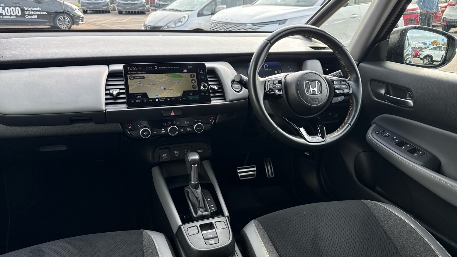 Used Honda Jazz 2023 for sale - 76328309: Photo 14