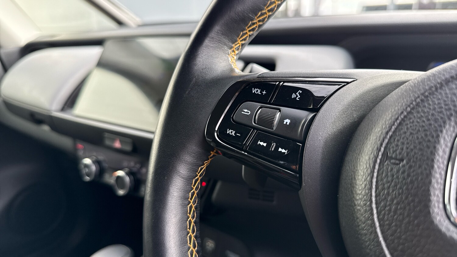 Used Honda Jazz 2023 for sale - 76328309: Photo 20