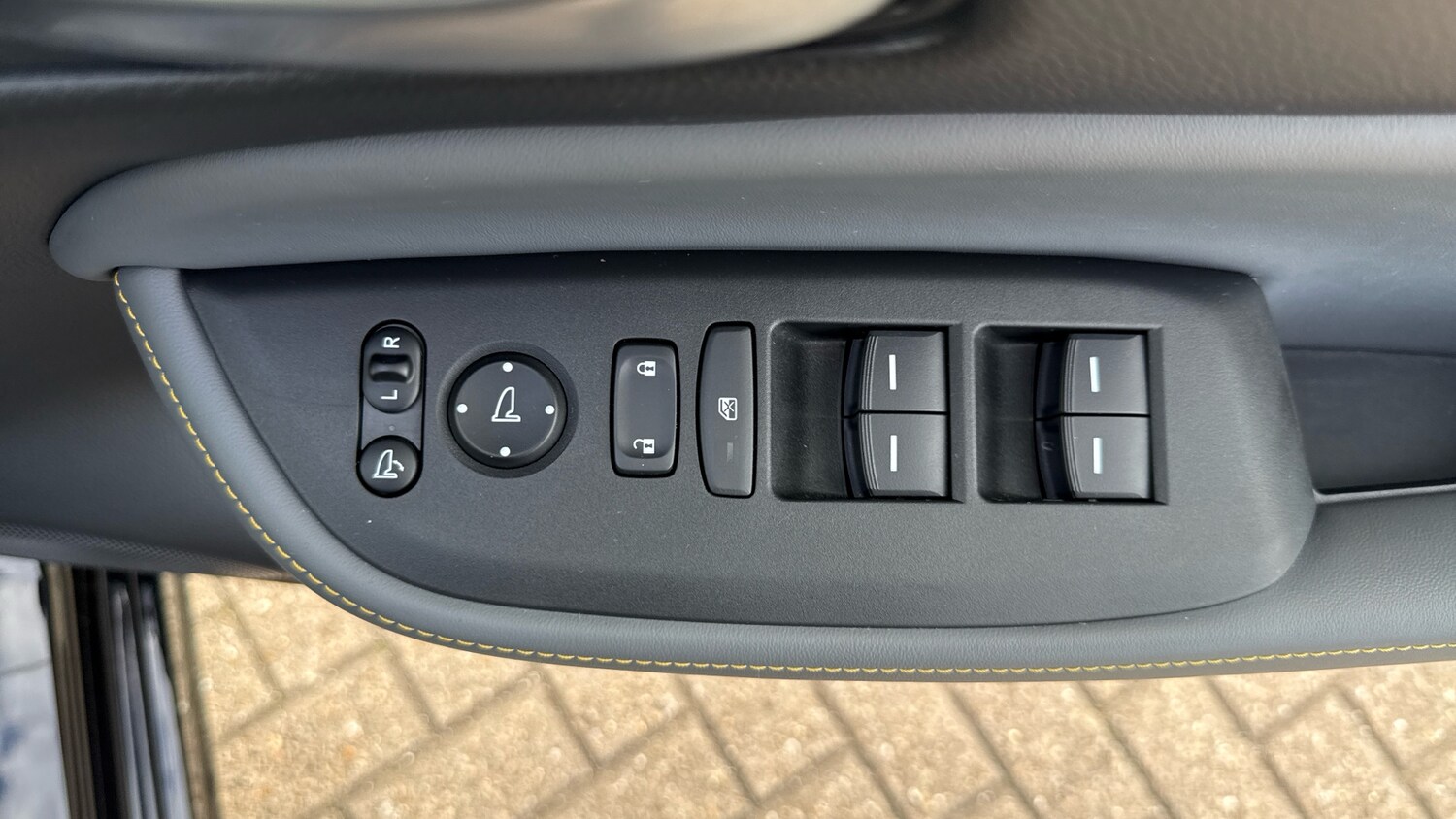 Used Honda Jazz 2023 for sale - 76328309: Photo 43