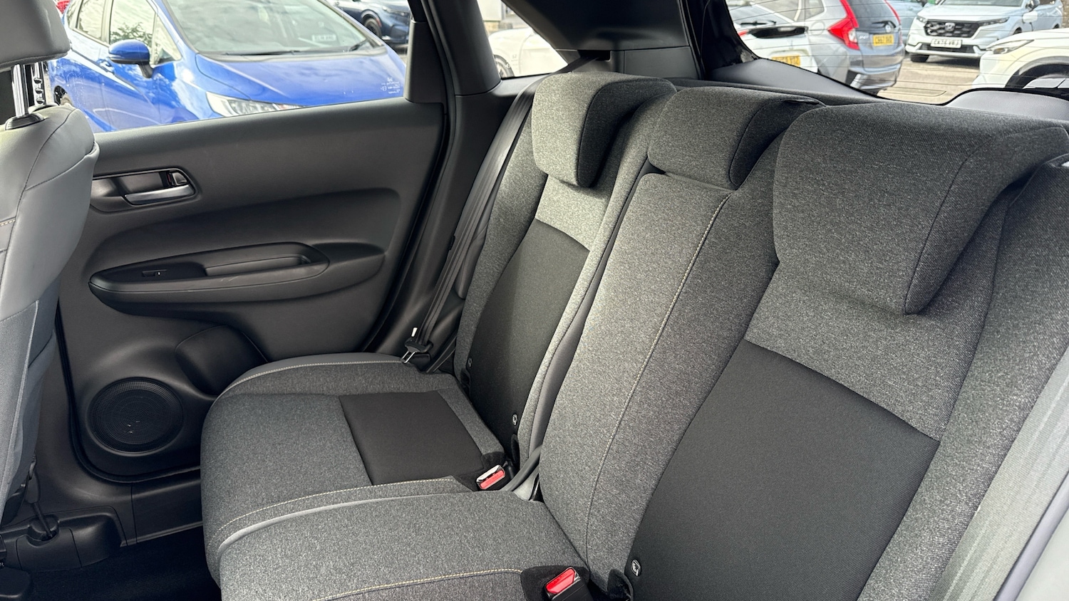 Used Honda Jazz 2023 for sale - 76328309: Photo 8