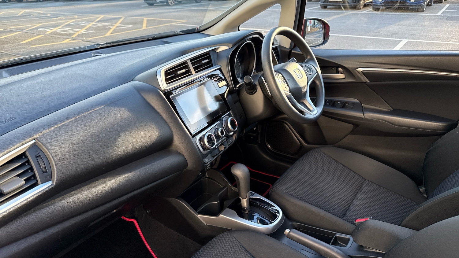 Used Honda Jazz 2019 for sale - 76652507: Photo 2