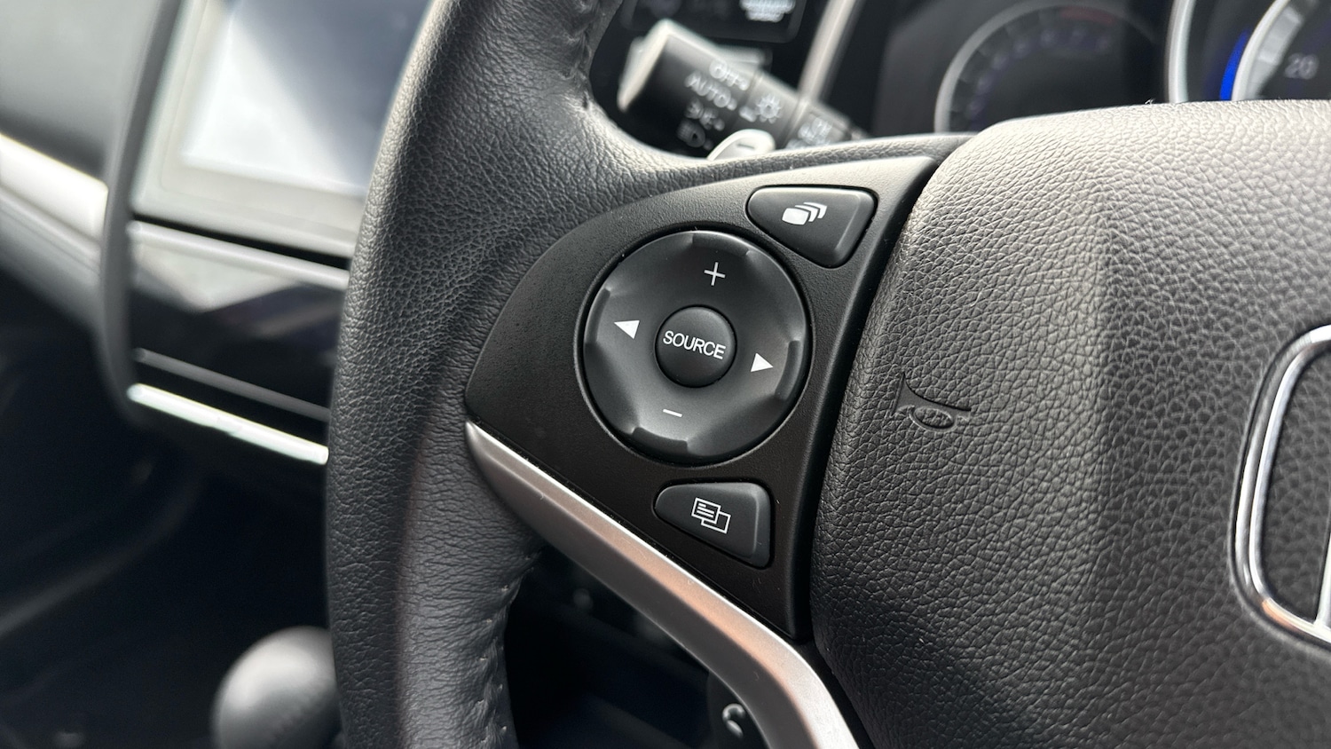 Used Honda Jazz 2020 for sale - 76442123: Photo 20