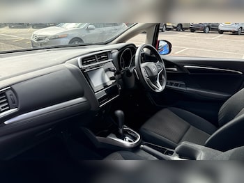 Used Honda Jazz 2020 for sale - 76442123: Photo