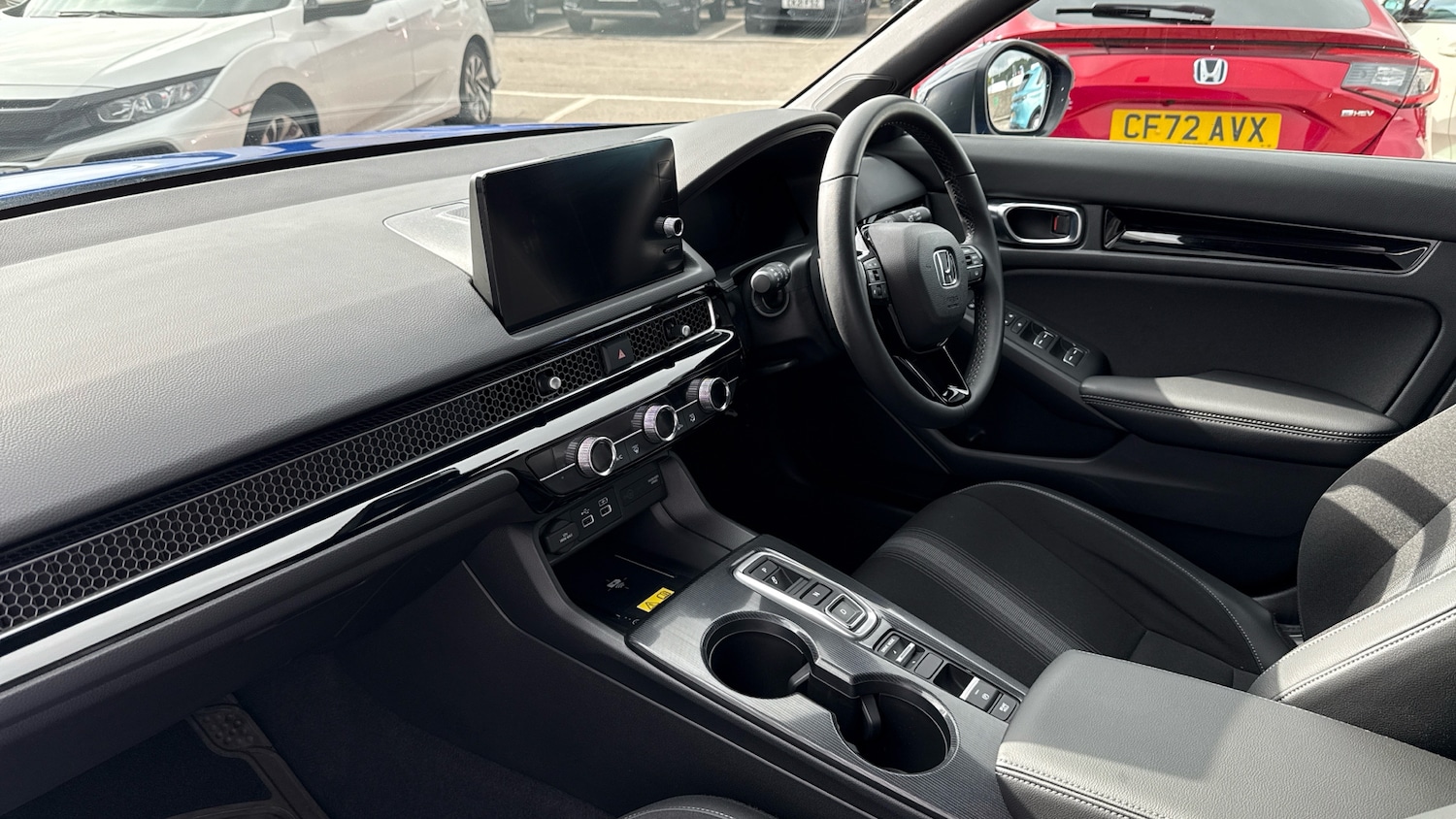 Used Honda Civic 2023 for sale - 76037796: Photo 2