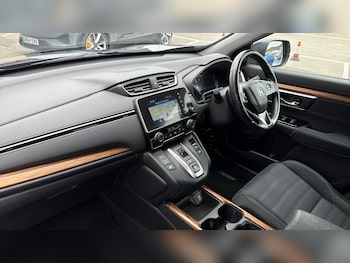 Used Honda CR-V 2020 for sale - 76124673: Photo
